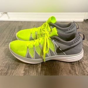 Nike Shoes Women's 11  Flyknit Lunar 2 Neon Green 620465-700 Tennis Shoes